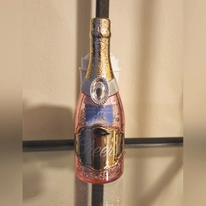 Buy 2 Get 1 FREE!! BBW Wallflowers "Cheers" Champagne Plug-in